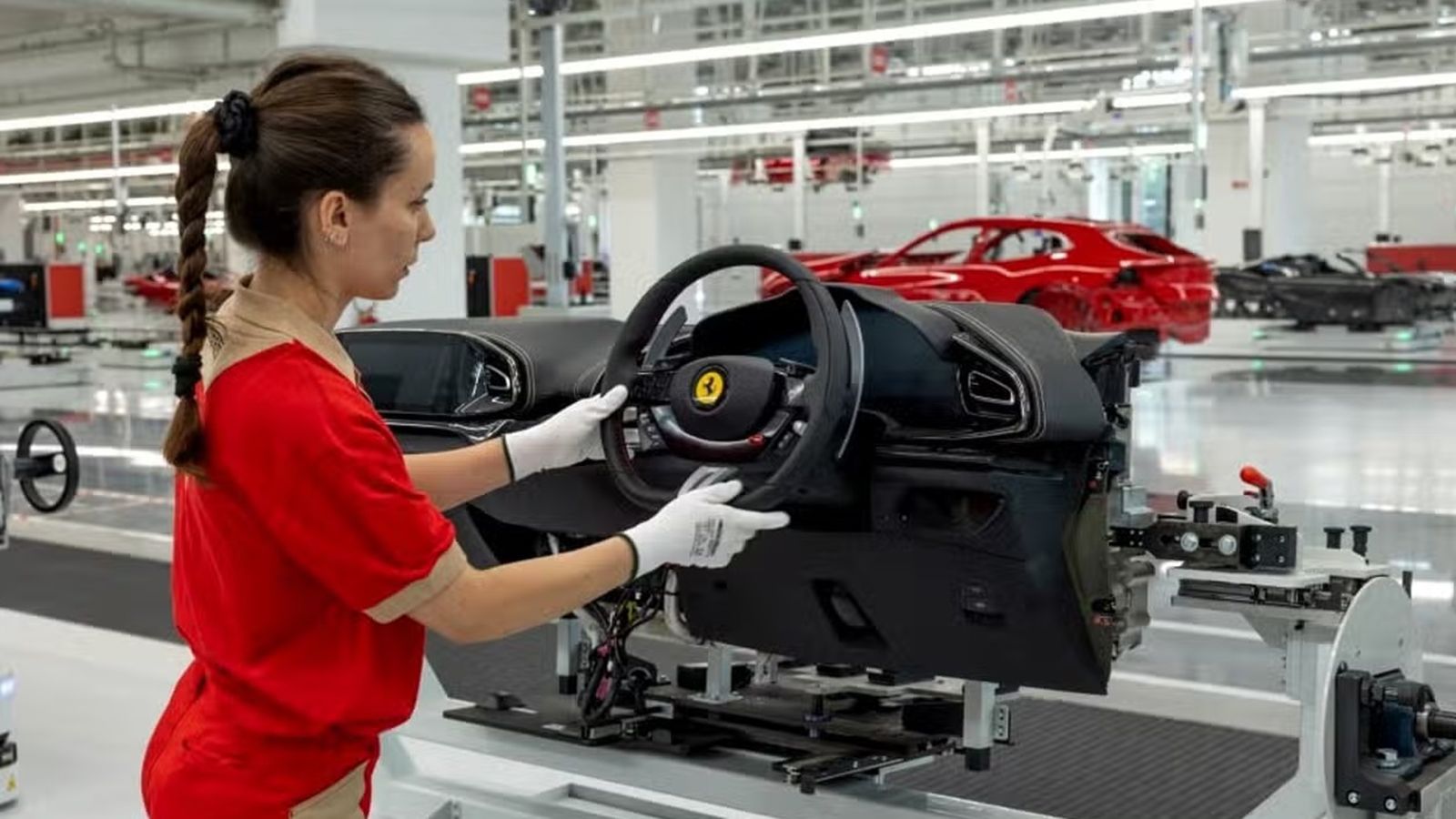 Η Ferrari έδειξε στην πράξη πως σέβεται τον κόπο των ανθρώπων που εργάζονται για εκείνη.